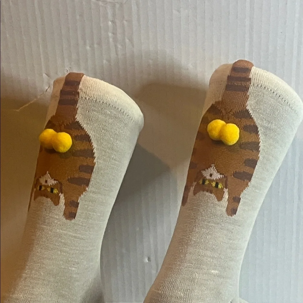 Cat Novelty Women's Socks (Cream)